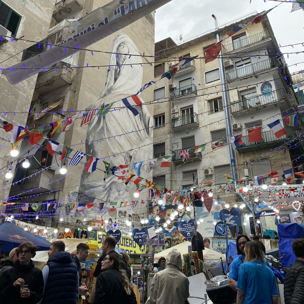 Naples, a city CRAZY about football